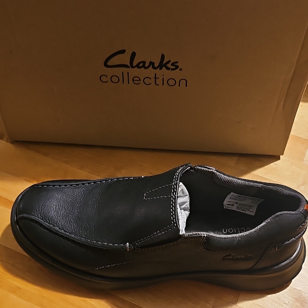 Clarks Men's Black Leather Loafers